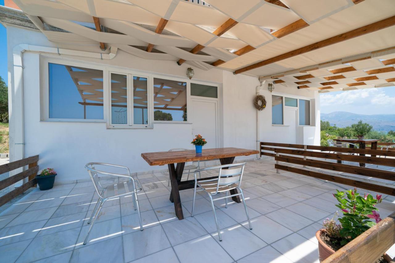 Casa Di Colona - Κόκκινο Appartement Lixouri Buitenkant foto